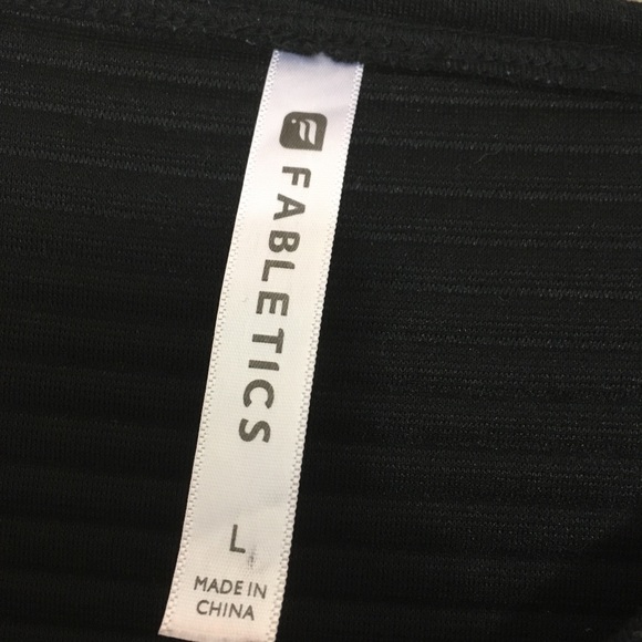 FABLETICS black textured top - Picture 3 of 4